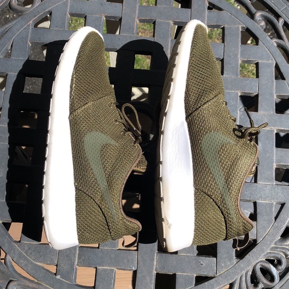 Nike Roshe Sneaker, 8 - Picture 5 of 7